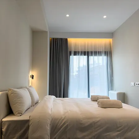 8 By Proliving Hospitality Apartment