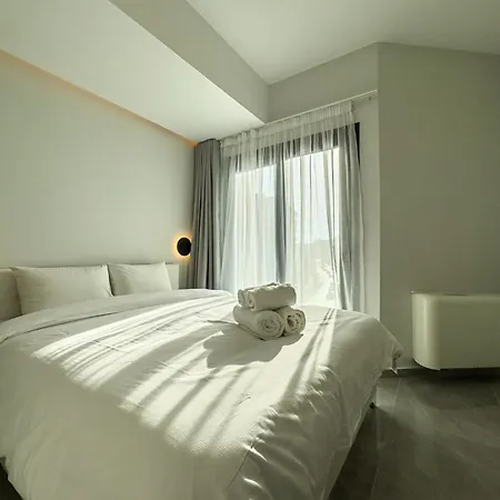 8 By Proliving Hospitality Apartment Thessaloniki