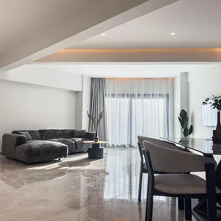 8 By Proliving Hospitality Apartment