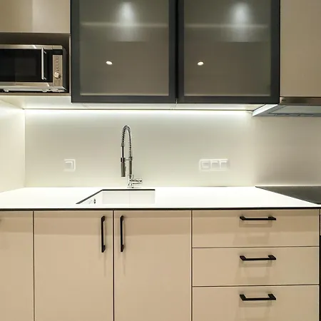 8 By Proliving Hospitality * Tessalónica