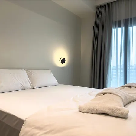 8 By Proliving Hospitality Apartment Thessaloniki