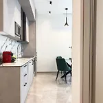 8 By Proliving Hospitality Szaloniki