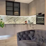 8 By Proliving Hospitality Apartman *
