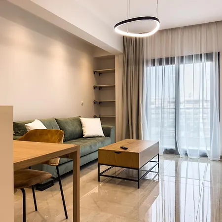 8 By Proliving Hospitality Salonicco