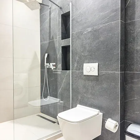 8 By Proliving Hospitality * Salonicco