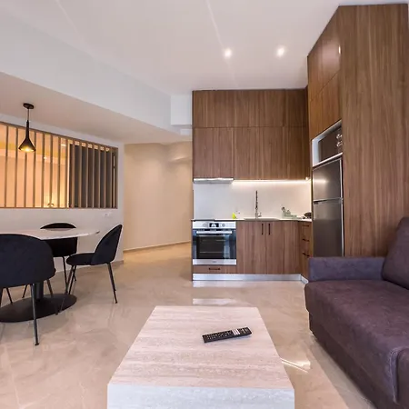 8 By Proliving Hospitality Salonicco