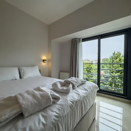 8 By Proliving Hospitality Szaloniki