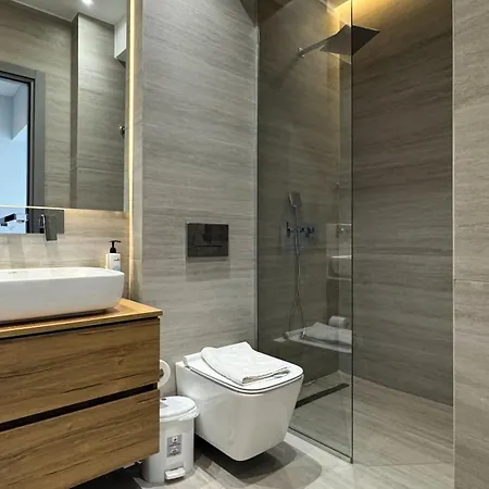 8 By Proliving Hospitality * Salonicco