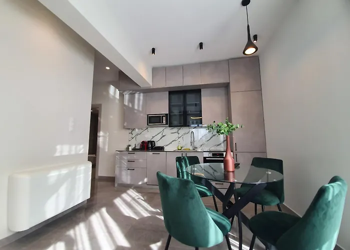 8 By Proliving Hospitality 아파트