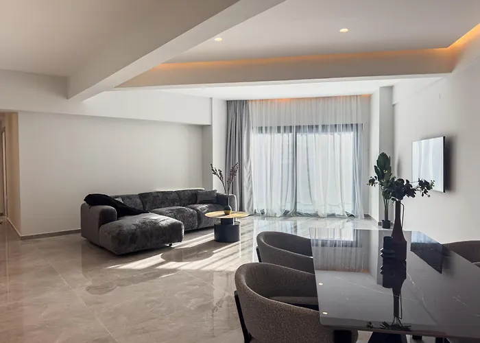 8 By Proliving Hospitality *