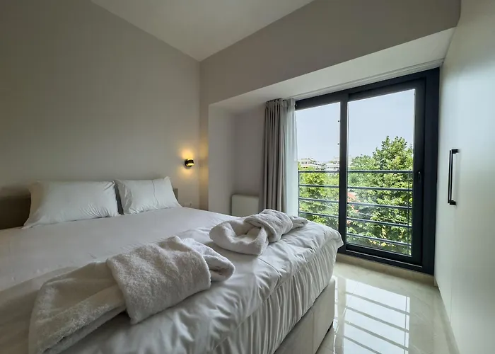 8 By Proliving Hospitality 테살로니키
